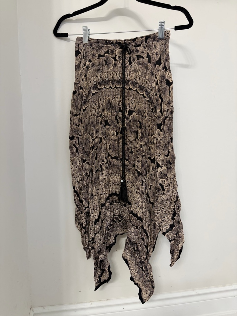 Vintage Black and Cream Bohemian‎ Handkerchief Midi Skirt